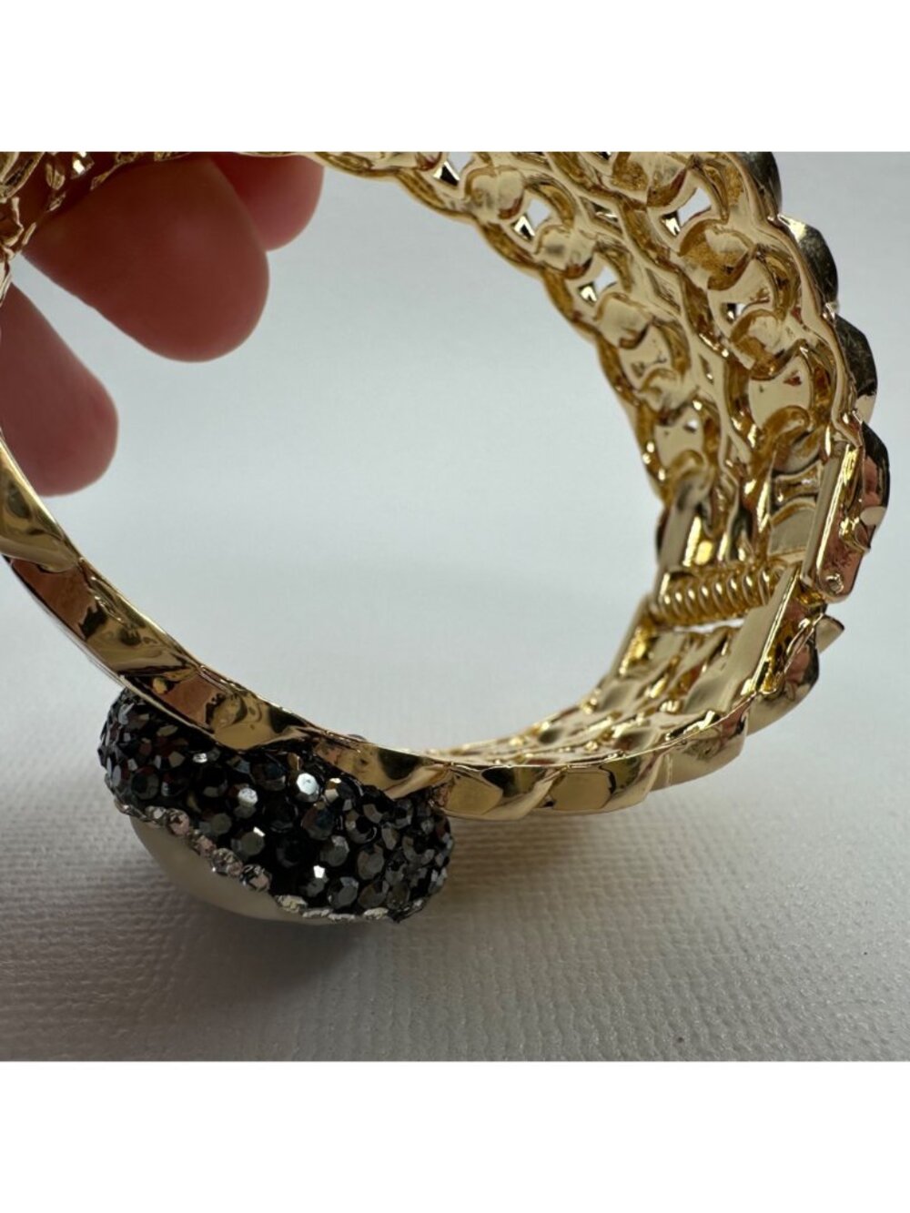 Gold Tone Rhinestone Encrusted Baroque Pearl Curb Chain Cuff Bracelet Glam - Picture 6 of 12